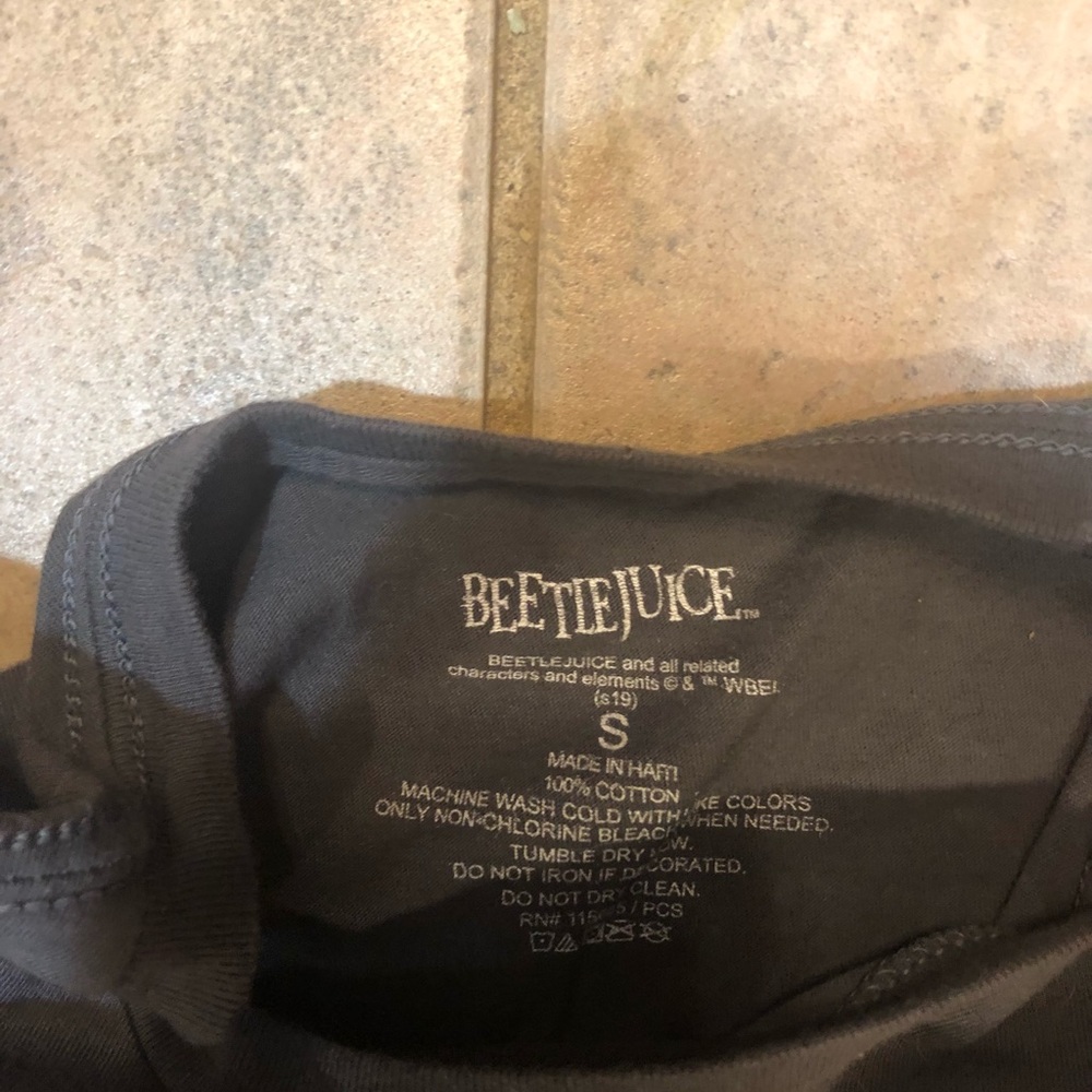 Pre Loved Beetlejuice Poster T-Shirt - Picture 7 of 7